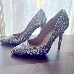 Charles by Charles David, size 6 1/2, silver glitter, NBW
